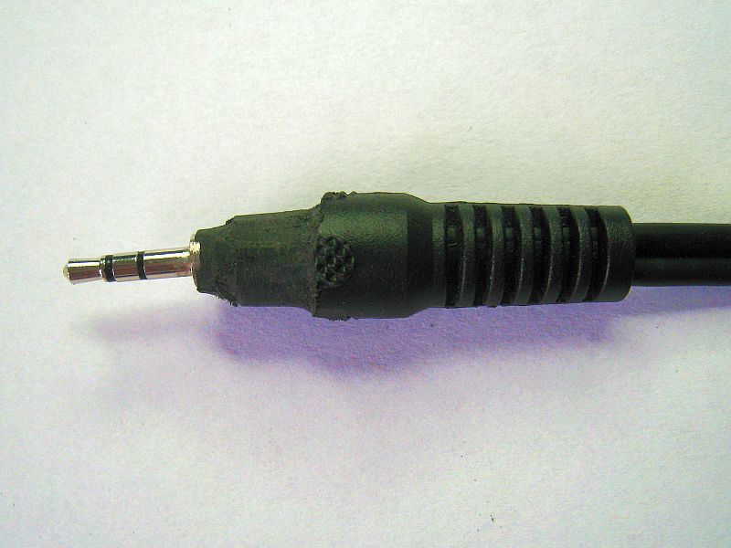 2.5 mm jack